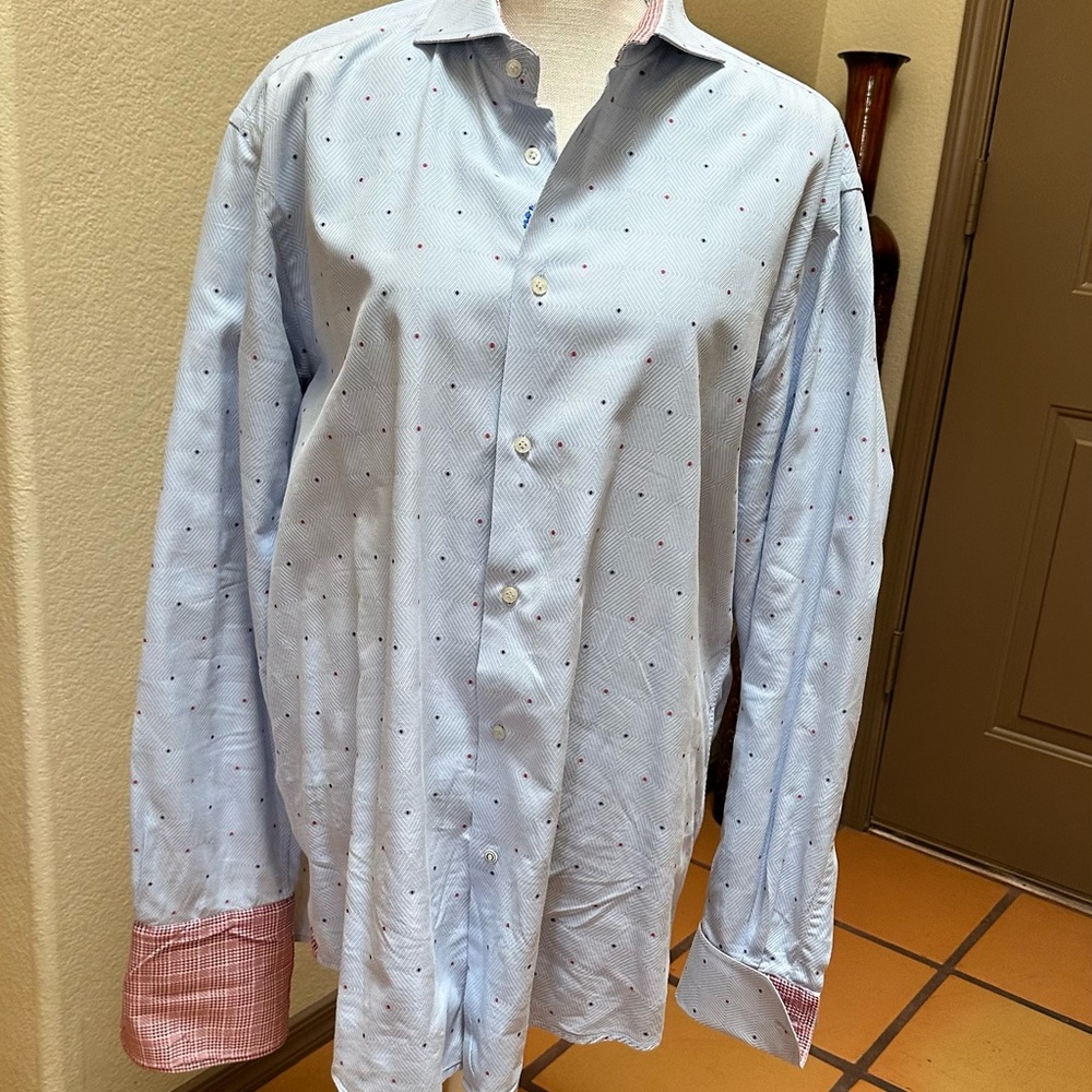 Men’s Robert Graham cuff links shirt.